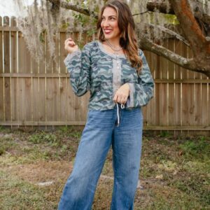 Alternative view of Edgy & Feminine Top -